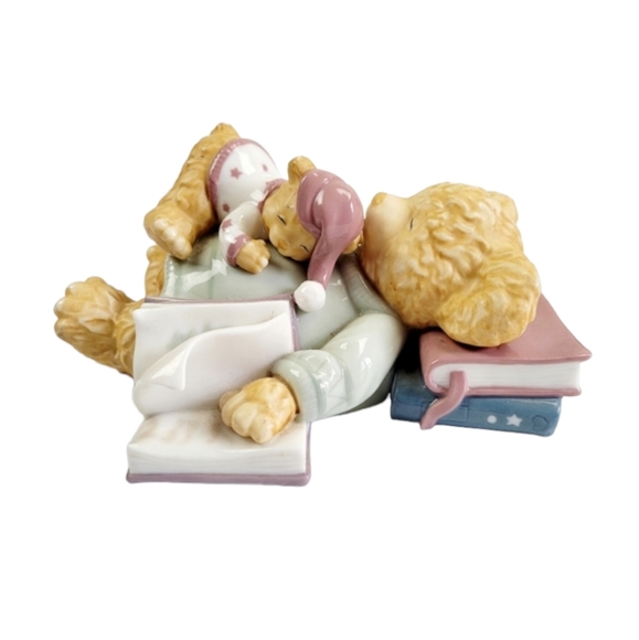 Ceramic Mama & Baby Sleeping Bears Very Nice Condition - Picture 1 of 6